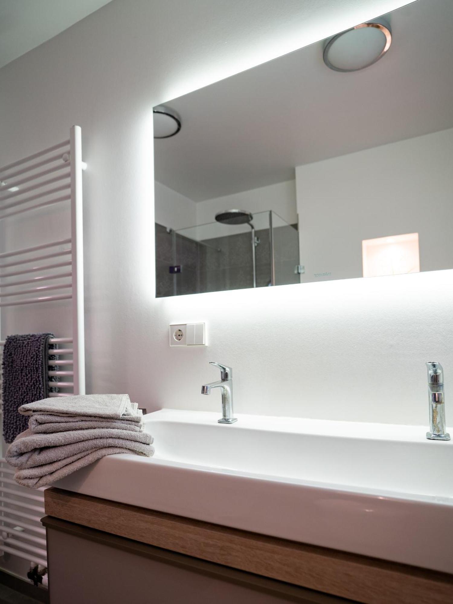 Apartamento Whirlpool - Zentral - Designloft Mit Xxl Terrasse Wiesbaden Exterior foto